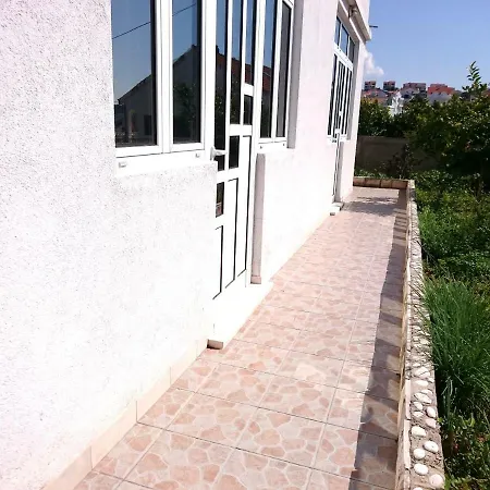 Ljubic 1 Apartment *